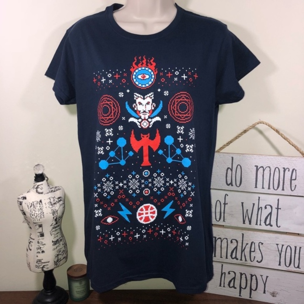 Marvels Doctor Strange Women’s XL T-shirt